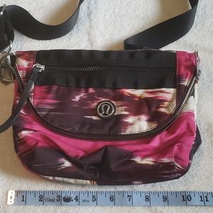 Lululemon Festival bag